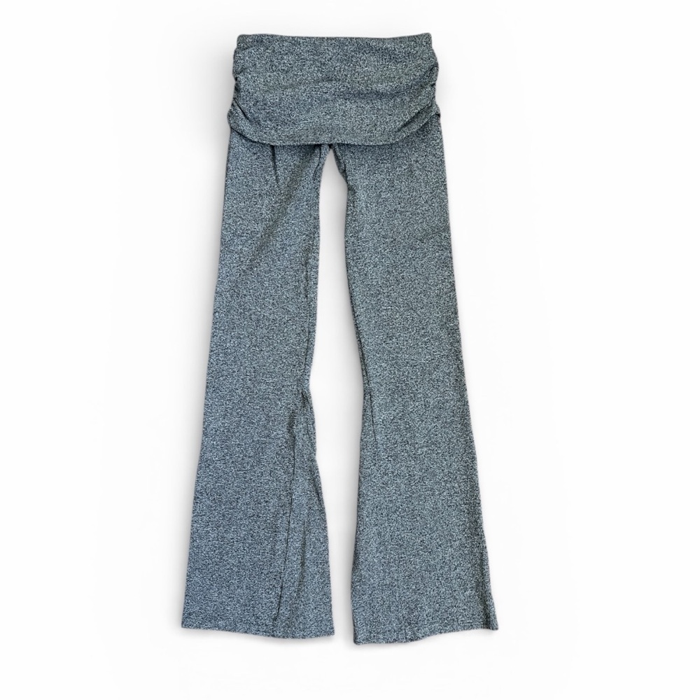 OQQ  Gray Flare Women's Leggings Medium